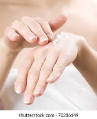 Calamine Powder, Aloe Vera Extract, Light Liquid Paraffin Lotion