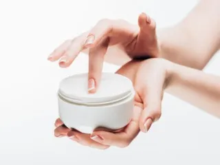 Top 3rd Party Pharma Manufacturing For Jojoba Oil, Hydrolyzed Elastin, Vitamin E, Phenoxyethanol and Glycerin Cream