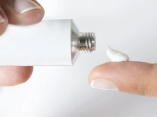 Beclometasone Dipropionate, Neomycin Sulphate with Clotrimazole Cream