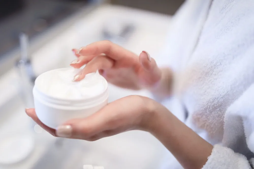 Top Luliconazole & Salicylic Acid Cream Exporters